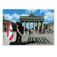 Postkarte Brandenburger Tor mit Bär quer