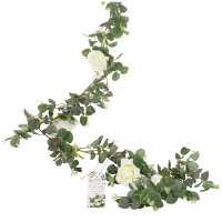 Girlande Eucalyptus mit weißen Blumen